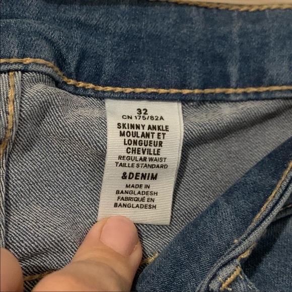 Like new H&M skinny jean size 32 run small 10/12 L - Picture 5 of 6